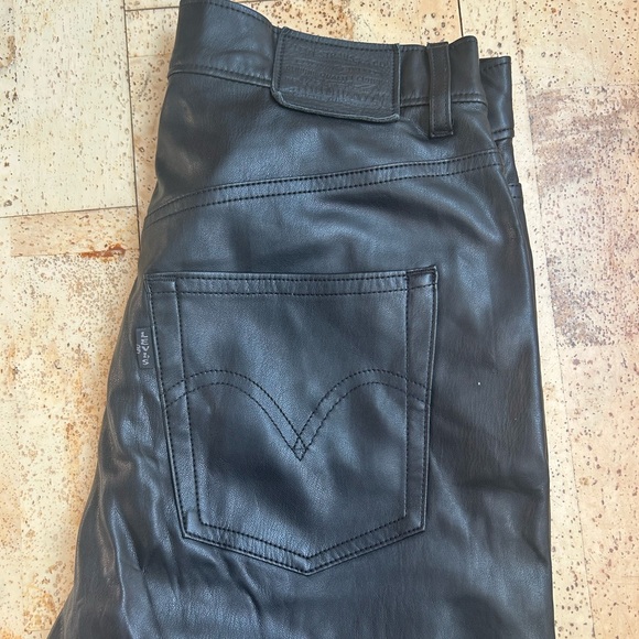 Levi's Black Faux Leather Ribcage Straight Pants - Picture 11 of 13